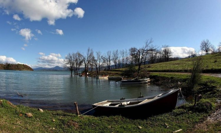 Καιρός τώρα: Επιστρέφει ο ήλιος και ανεβαίνει η θερμοκρασία – Η πρόγνωση για την Τσικνοπέμπτη