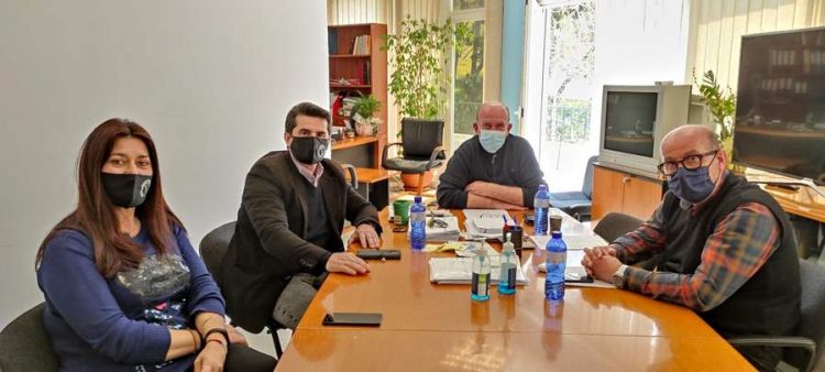 Αλληλεγγύη στους σεισμόπληκτους του Δήμου Φαρκαδόνας από το Εργατικό Κέντρο Καρδίτσας και τον Σύλλογο Καθαριστριών Ν. Καρδίτσας