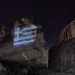 Μήνυμα για την Επανάσταση του 1821 από τα Μετέωρα που φωταγωγήθηκαν με την ελληνική σημαία
