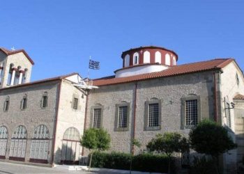 Τη γλύτωσε από τους σεισμούς η Παναγία Επίσκεψη-Πράσινο για την επαναλειτουργία του Ιερού Ναού
