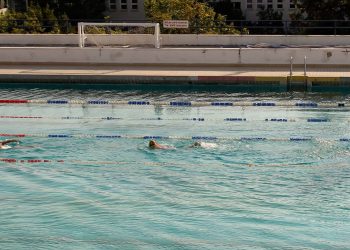 Σεξουαλική κακοποίηση στην κολύμβηση: Τα χυδαία «δολώματα» για την κακοποίηση των 10χρονων κοριτσιών