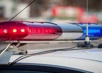 Πέθανε στη κηδεία του γιού της από αδέσποτη σφαίρα