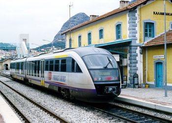 Δράστης αφαίρεσε από την αποβάθρα επιβίβασης του Ο.Σ.Ε. Καλαμπάκας 22 καπάκια φρεατίων
