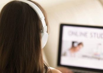 Την έναρξη του προγράμματος voucher «Ψηφιακή Μέριμνα» σηματοδοτεί η υπογραφή της σχετικής κοινής υπουργικής απόφασης των υπουργείων Οικονομικών, Ανάπτυξης και Επενδύσεων, Παιδείας και Θρησκευμάτων, Εργασίας και Κοινωνικών Υποθέσεων και Ψηφιακής Διακυβέρνησης