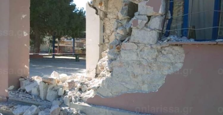 Η συγκλονιστική περιγραφή από τη δασκάλα του σχολείου στο Δαμάσι για την ώρα του σεισμού