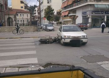 Τραυματισμός νεαρού δικυκλιστή σε τροχαίο στην Κονδύλη