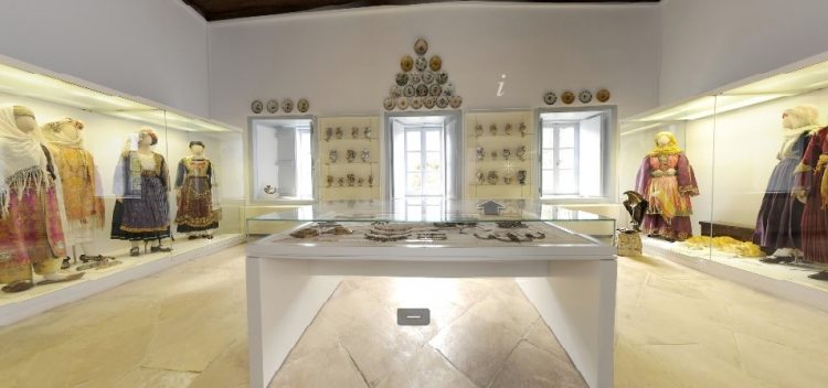 Εικονική περιήγηση στην ιστορική οικία του Λάζαρου Κουντουριώτη με τους μαθητές του 1ου Δημοτικού Σχολείου Καλαμπάκας