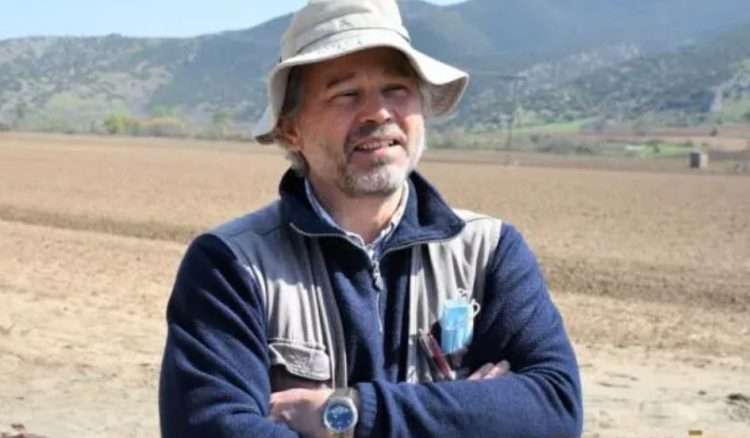 Ρικάρντο Καπούτο: «Αναμενόμενη η μετασεισμική ακολουθία, πολύ δύσκολο αλλά ίσως δεν αποκλείεται να σπάσει ένα μεγάλο, γειτονικό ρήγμα»
