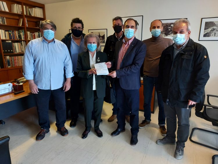 Δωρεά του αποβιώσαντος δημοσιογράφου Λάζαρου Αρσενίου στα μέλη της ΕΣΗΕΘΣΤΕ-Ε