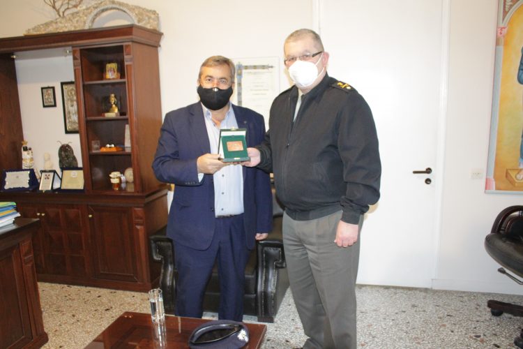 Eπίσκεψη του νέου διοικητή της ΣΜΥ στο Δημαρχείο Πύλης