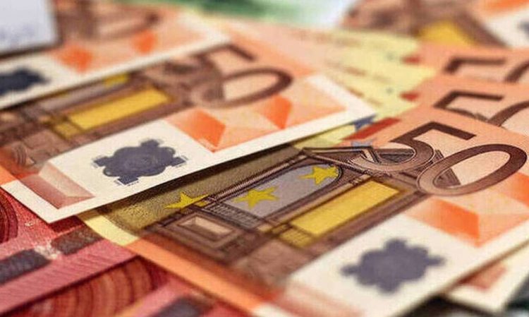 Συντάξεις: Τροπολογία για έκδοση τους από δικηγόρους και λογιστές