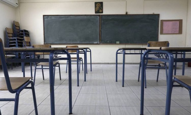 Άνοιγμα σχολείων: Μία «ανάσα» για την επιστροφή των μαθητών στα Λύκεια – Τι λένε οι δήμαρχοι