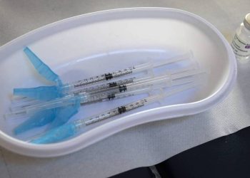 Εμβολιασμοί: Ποιες ηλικιακές ομάδες ακολουθούν – Τι ισχύει για τους 30αρηδες
