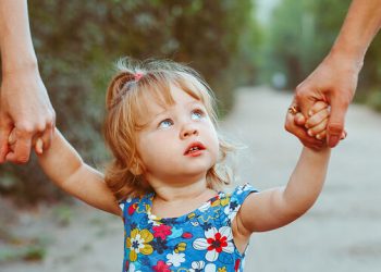 Attachment Parenting – Όλα όσα πρέπει να γνωρίζετε