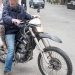 ”Κυρ’αστυνόμε δεν έφταιγα”: Ακραίες δικαιολογίες που καλύτερα να μην χρησιμοποιείς όταν σε πιάνουν χωρίς κράνος