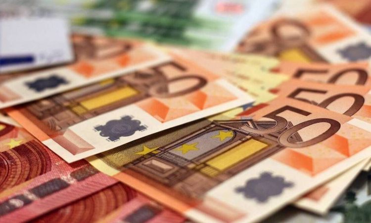 Δώρο Πάσχα 2021: Πότε πληρώνεται – Υπολογίστε ΕΔΩ το ποσό