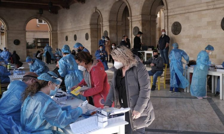 Κορονοϊός: Τα 122 σημεία σε όλη τη χώρα που θα πραγματοποιηθούν δωρεάν rapid test σήμερα (22/4)