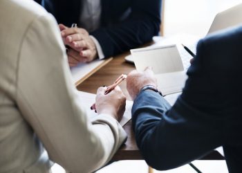 Δωρεάν συμβουλευτική υποστήριξη για τους επιχειρηματίες από το Eπιμελητήριο Τρικάλων