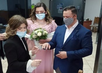 Γάμος στη… σκιά των Μετεώρων για τον Μιχάλη και την Ελένη