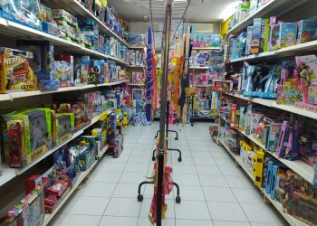 Οι πιο cool πασχαλινές λαμπάδες για αγόρια και κορίτσια στα Junior Toys