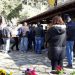Θρήνος στον αποχαιρετισμό των δύο αδελφών που δολοφονήθηκαν στη Μακρινίτσα (φωτο)