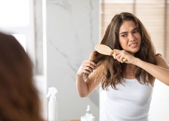 Δυναμώστε τα λεπτά μαλλιά σας με δύο σπιτικές μάσκες