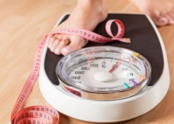 Επιτάχυνση μεταβολισμού: 12 εύκολοι τρόποι για να αυξήσεις τον μεταβολισμό σου και να καις θερμίδες όλη μέρα