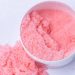 Σπιτικό scrub προσώπου με φράουλες και δύο ακόμη υλικά