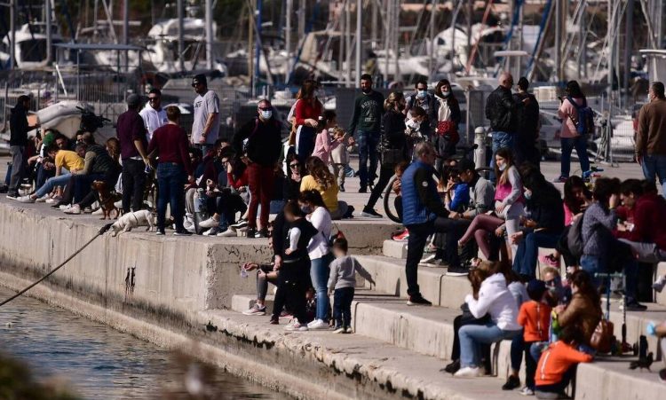 Εμβόλιο AstraZeneca: Ημέρα ανακοινώσεων για την Ελλάδα – Θα αλλάξει η στρατηγική εμβολιασμού ή όχι;
