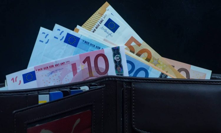 Απόφαση σταθμός – Νέα αναδρομικά: Επιστροφή έως 3.396 ευρώ σε 400.000 συνταξιούχους