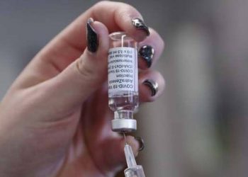 Θρομβώσεις μετά από εμβόλιο κορονοϊού: Γερμανοί επιστήμονες λένε ότι βρήκαν τη λύση