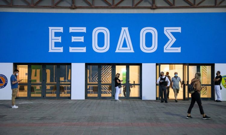 Ανησυχία για τις θρομβώσεις μετά τον εμβολιασμό κατά του κορονοϊού – Αναμένεται τοποθέτηση του ΕΟΦ