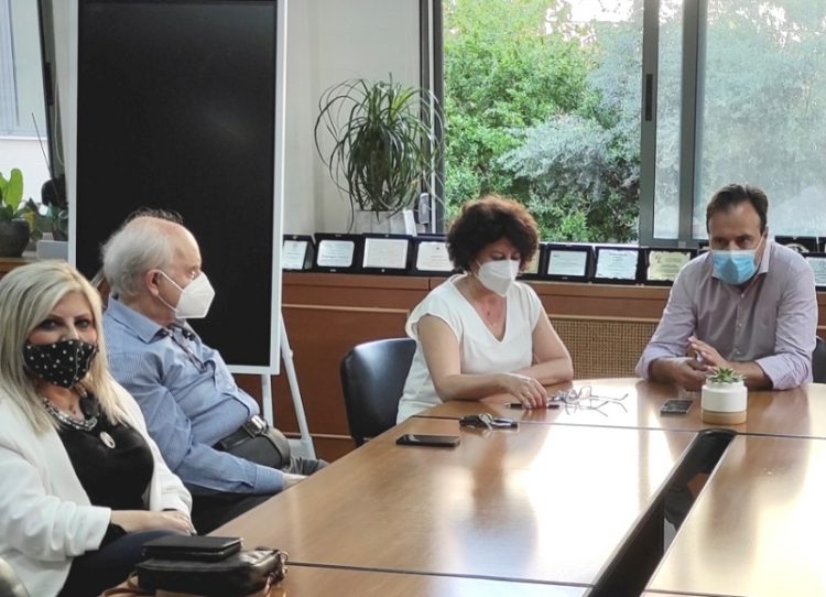 Υποδομές επαγγελματικής εκπαίδευσης σε συνάντηση στο Δημαρχείο Τρικάλων