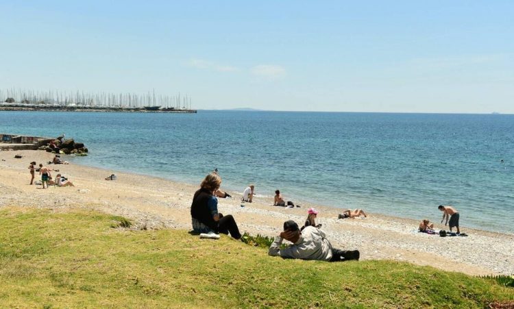 Καιρός τώρα: Επιστρέφει το καλοκαίρι και.. η σκόνη – Η πρόγνωση για το Σαββατοκύριακο (pics)