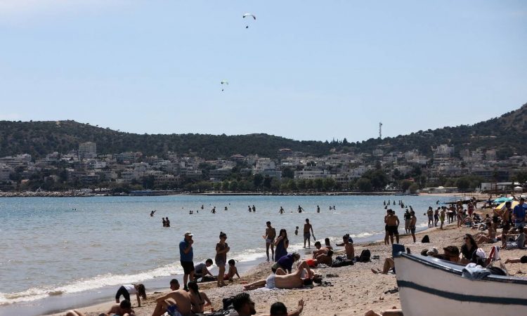 Καιρός: Τετάρτη με λιακάδα σε όλη τη χώρα – Στους 32 βαθμούς η θερμοκρασία (pics)