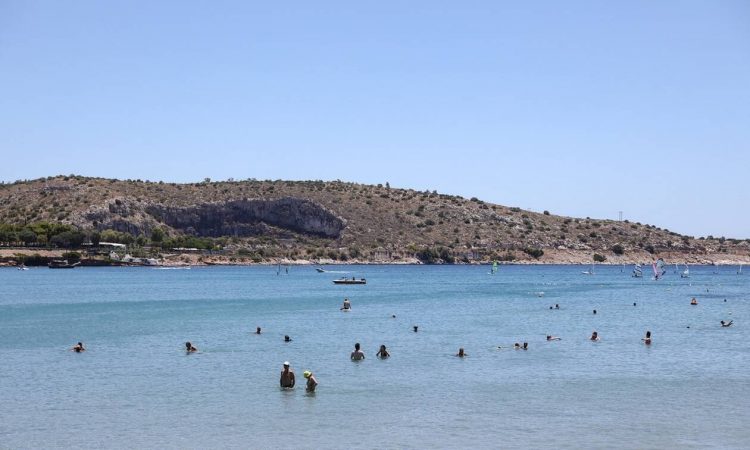 Καιρός σήμερα: Με βοριάδες και ζέστη η θερμοκρασία – Πόσο θα φτάσει η θερμοκρασία