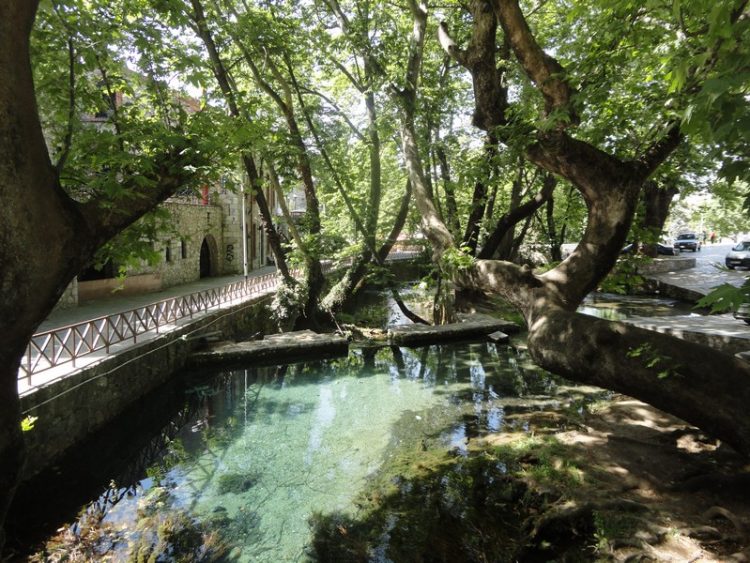 Ταξίδι στην Κεντρική Ελλάδα-Βουτιά στην Ιστορία