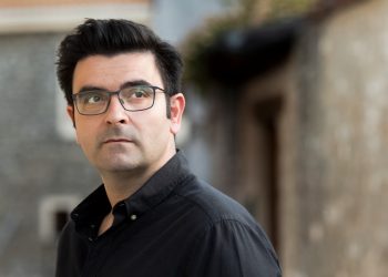 “Δεν θέλω πια να σ’ αγαπώ” νέο τραγούδι του Τρικαλινού Κώστα Μπουντούρη