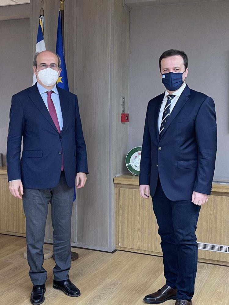 Συνάντηση Λιούτα – Χατζηδάκη για την αύξηση του ορίου ρύθμισης των ασφαλιστικών οφειλών