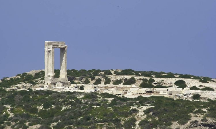 Νάξος: Κερδίζει το ένα μετά το άλλο τα διεθνή βραβεία προορισμών – Γιατί είναι τόσο μοναδική;