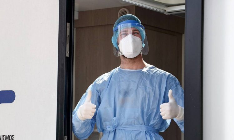 Προσλήψεις 4.000 νοσηλευτών ανακοίνωσε το υπουργείο Υγείας