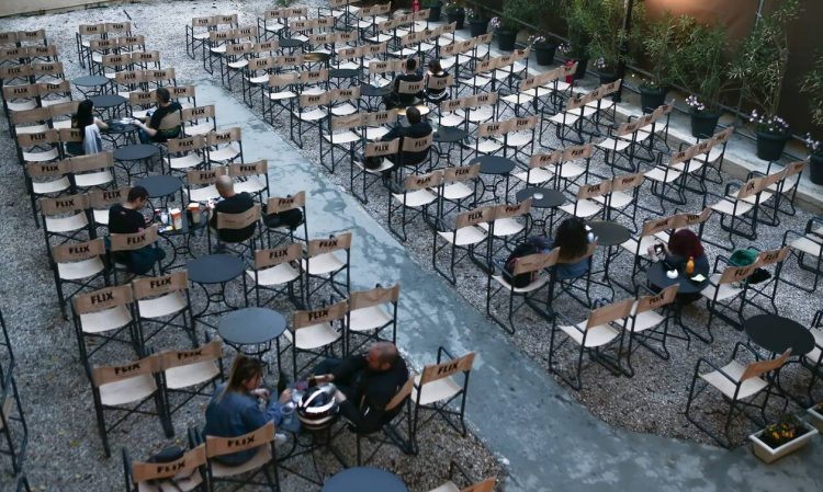Θερινοί κινηματογράφοι: Ανοίγουν σήμερα – Τι ακολουθεί