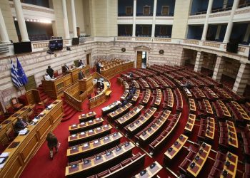 Ψηφίζεται το νομοσχέδιο για τη Συνεπιμέλεια – Αλλάζει το οικογενειακό δίκαιο μετά από 38 χρόνια