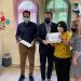 Τη μαθήτρια της ΠΟΦΕΚΟ Ντίνα Βασιλείου βράβευσε ο Θανάσης Λιούτας