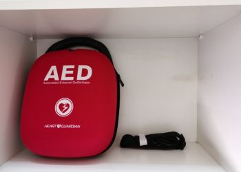 Τρεις νέοι απινιδωτές στον Δήμο Τρικκαίων