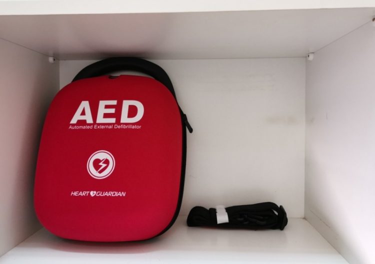 Τρεις νέοι απινιδωτές στον Δήμο Τρικκαίων