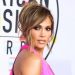 Jennifer Lopez: Μας προτείνει το απόλυτο χρώμα για τα νύχια μας