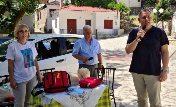 Στο Ξυλοπάροικο ο πρώτος εκτός Τρικάλων απινιδωτής