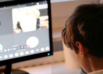 Voucher 200 ευρώ για laptop και tablet: Ανοίγει ξανά η πλατφόρμα – Δεύτερος γύρος δικαιούχων