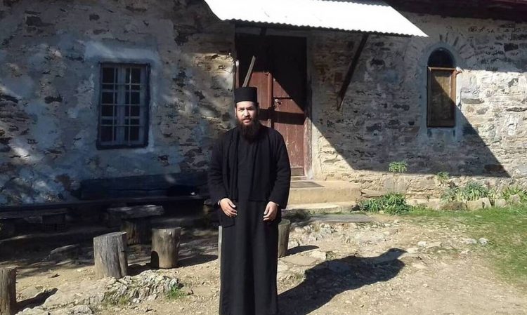 Επίθεση με καυστικό υγρό σε Μητροπολίτες: Ο 37χρονος είχε κάνει απόπειρα αυτοκτονίας πριν 1,5 μήνα
